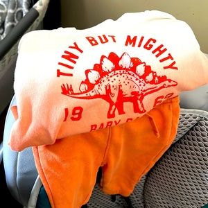 Gap 3-6 months, ORANGE 2 piece